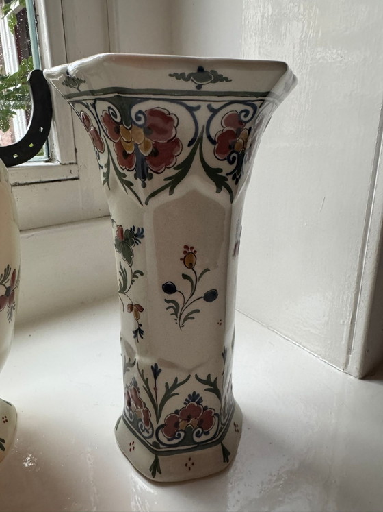 Delfts Polychroom Kast Vazen Plus Keramiek Schaaltje – Delfts polychroomel, Vasi, Porcelain, Ceramic (photo 2 of 9)