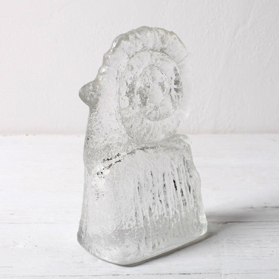 Image 1 of Beeldje van geperst glas / Vintage Steenbok-beeldje van Pavel Panek / Glass Union / Rudolfova Hut / Tsjechië / 1970