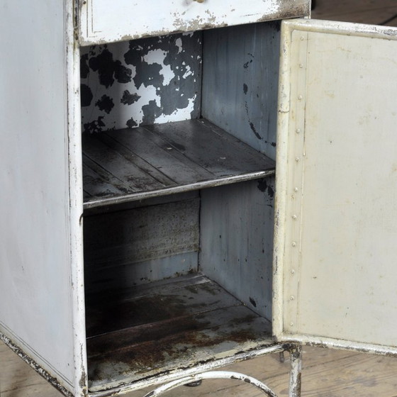 Image 1 of Comodino, circa 1920