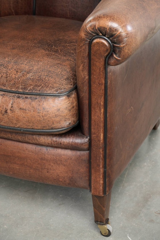 Characterful and comfortable vintage sheepskin armchair with a unique design and a timeless look – Leather (photo 9 of 15)