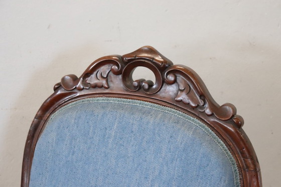 Image 1 of Fauteuil ancien en noyer, Italie Mid Century