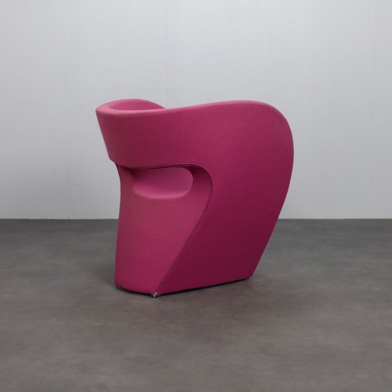 Image 1 of Twee Victoria & Albert fauteuils van Ron Arad voor Moroso, Italië, jaren 2000.