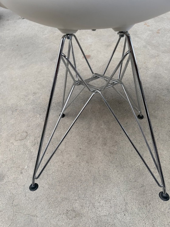 Image 1 of Vitra Eames DSR Stuhl