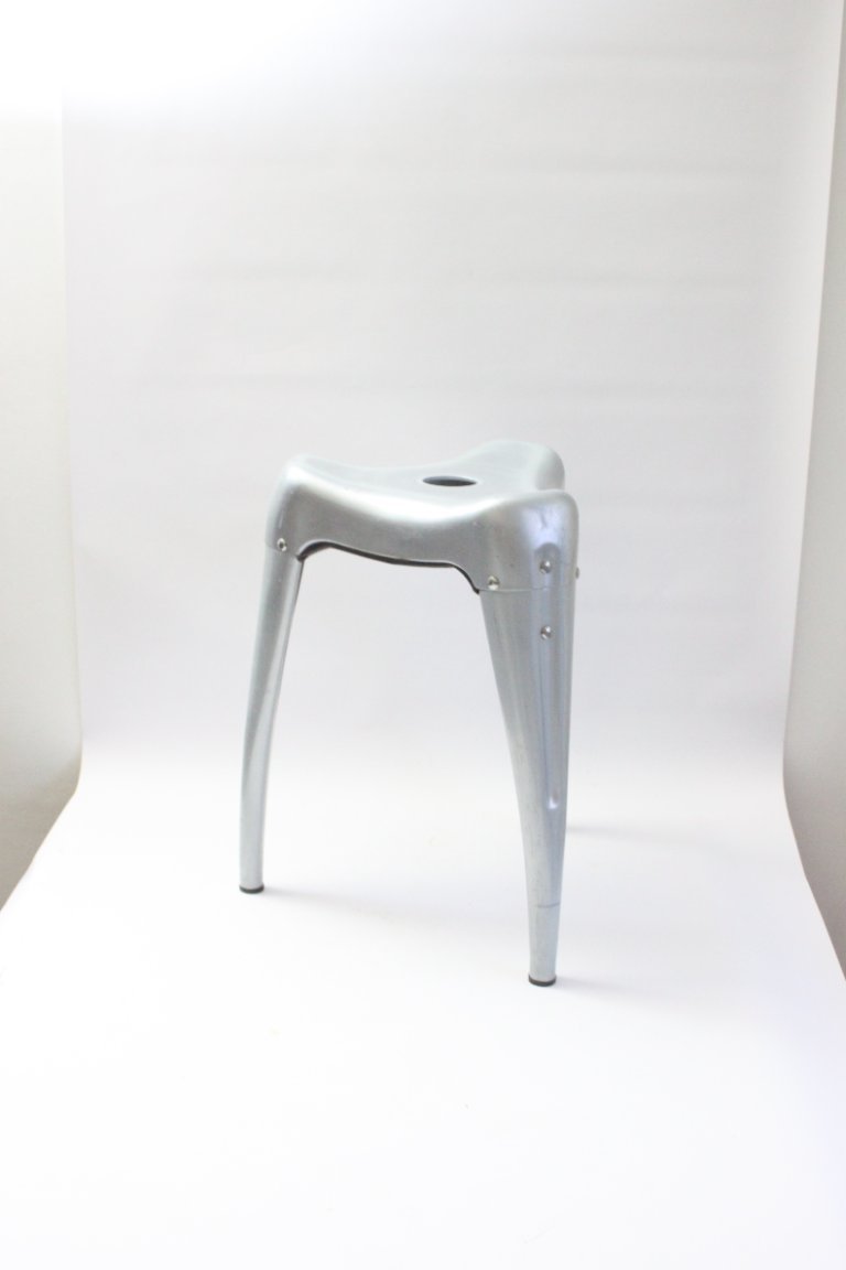 Wisdom tooth stool by Yasu Sasamoto for Dulton, 1980s | €175 | Whoppah