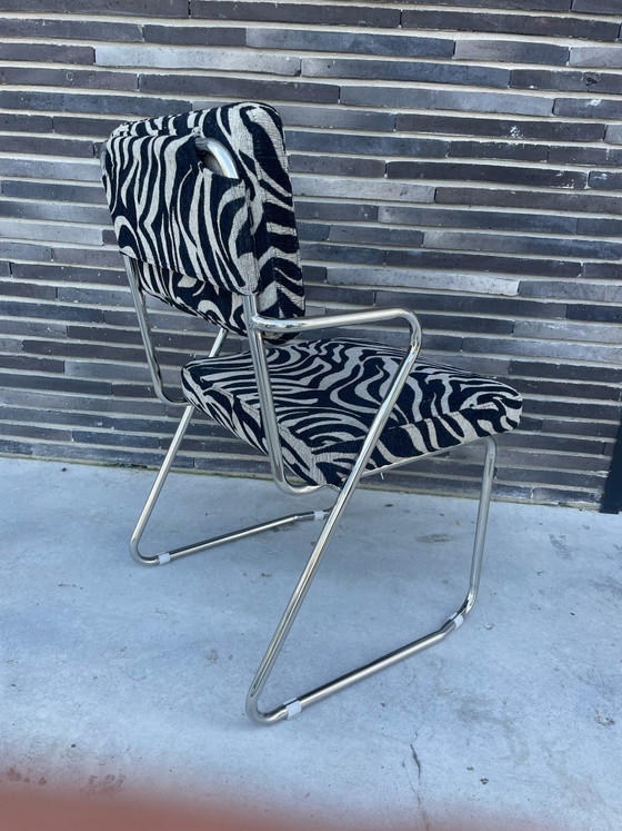 Sedia di design zebra con dettaglio cromato – Sedie da pranzo, Cotone (photo 4 of 5)