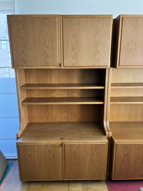 Image 1 of 3 Kasten van Van Den Berghe Pauvers