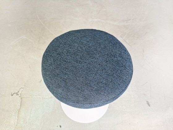 Image 1 of Eero Saarinen Ottoman footstool Knoll International Tulip stool
