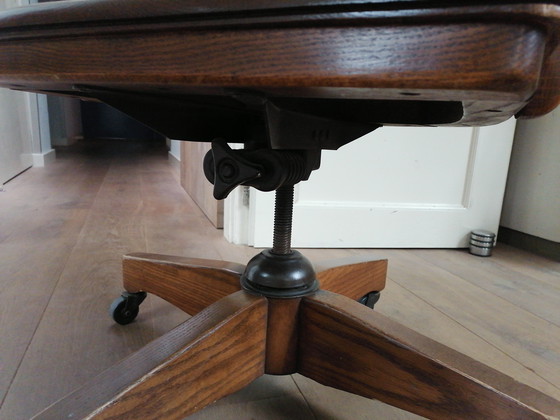 Image 1 of Captain 's chair