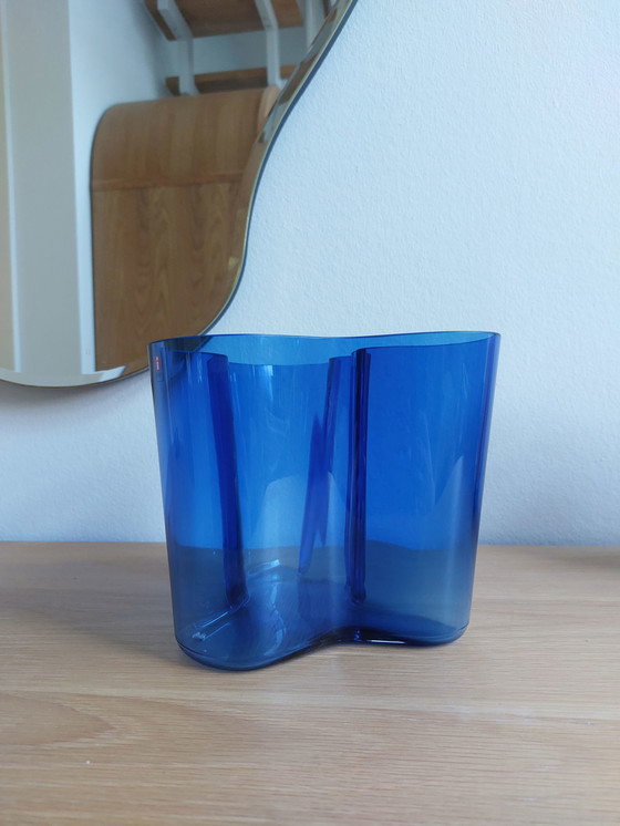 Image 1 of Iittala Alvar Aalto Savoy Glasvase Kobaltblau Ultramarin