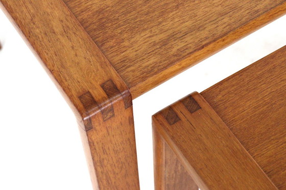 Image 1 of Set van 2 nesting tables bijzettafels Deens vintage
