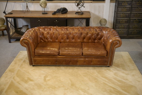 Image 1 of Chesterfield sofa in brown leather