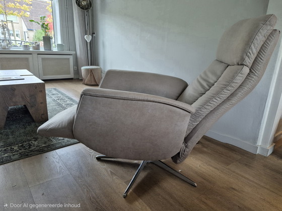 Image 1 of Fauteuil relax de luxe – réglable électriquement, comme neuf !

Prix public : 1 600 €, à prix réduit !