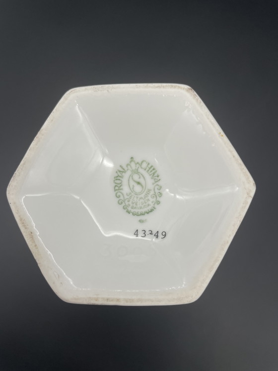 Seltmann Weiden Royal China Porcelain Vase 43-249, Vintage (photo 5 of 5)