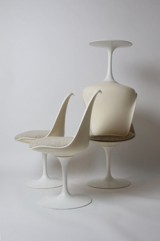 Image 1 of Eero Saarinen Chairs Tulip Model For Knoll Swivel Chairs