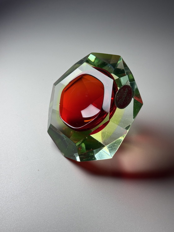 Image 1 of SEGUSO - Flavio Poli, Murano – Two-Tone Sommerso Crystal Bowl (Uranium & Ruby), 1950s