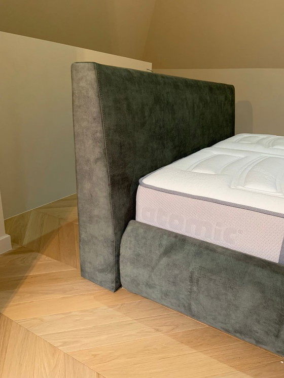 Image 1 of Lit double de luxe 180x220 – NEUF & JAMAIS UTILISÉ – 3 750 €