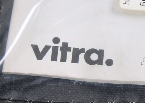 Image 1 of Silla Vitra Meda negra