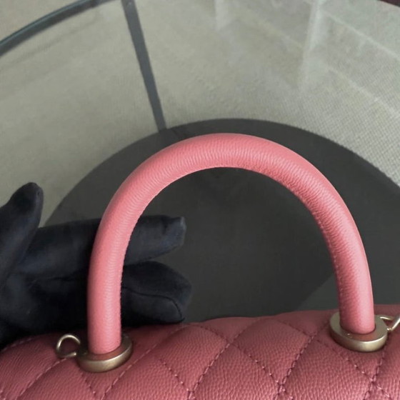 Image 1 of Chanel Coco Handle Small - Pelle trapuntata color caviale rosa con finiture dorate Serie 27