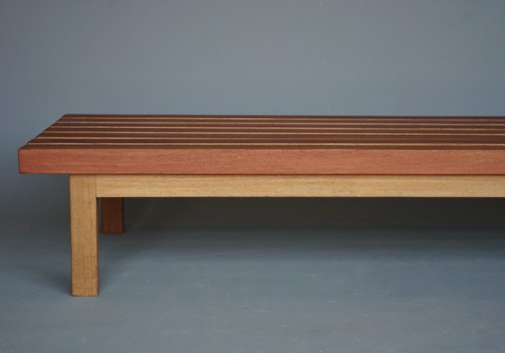 Image 1 of Grote teakhouten lage bank of salontafel uit het midden van de vorige eeuw, jaren 60.