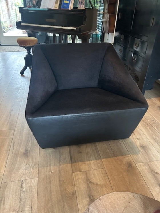 Image 1 of Poltrona di design in pelle e tessuto del marchio tedesco COR