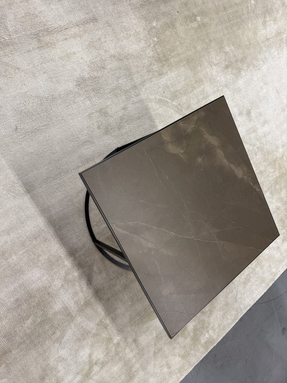 Image 1 of Mesa de centro Leolux Prismo con tablero de cerámica Pulpis