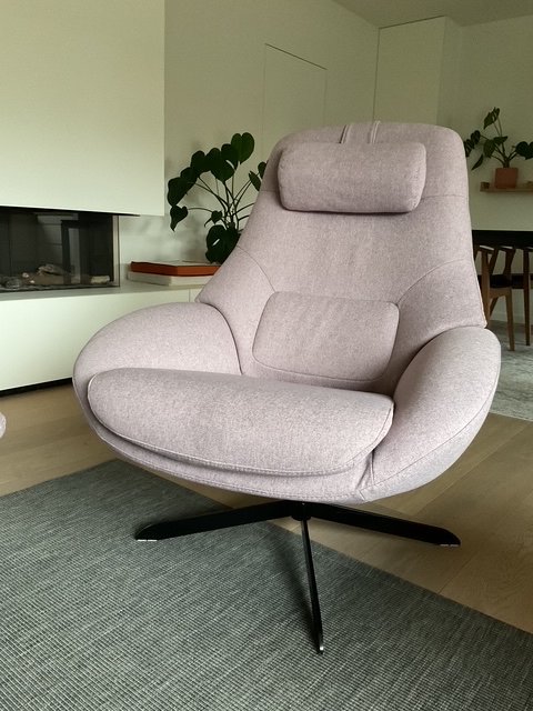 Bolia Saga Armchair With Footstool and Headrest