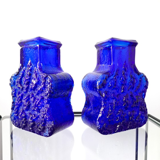Image 1 of 2x vintage royal blue vase Lars Hellsten Skruf Sweden