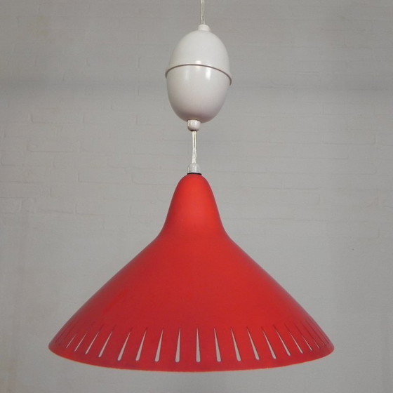 Image 1 of Lampada a sospensione Hala di H. Busquet con paralume rosso e sistema di carica manuale, anni '50.