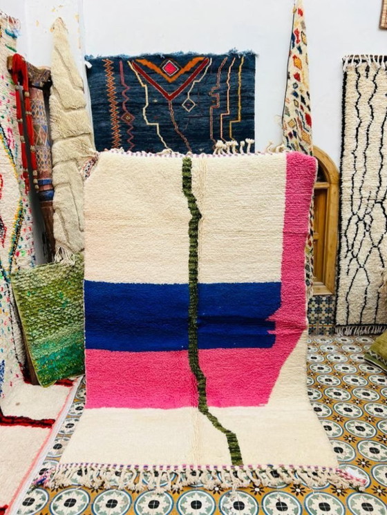 Image 1 of Alfombra tradicional bereber marroquí de 250 cm x 150 cm