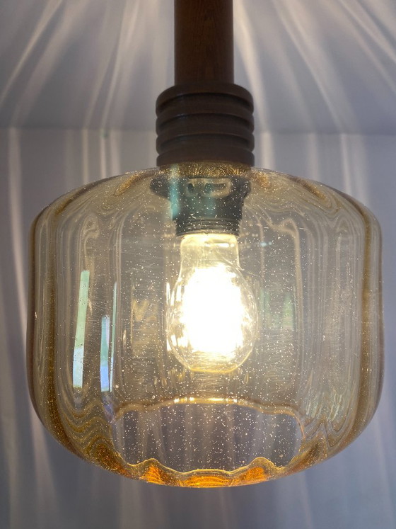 Vintage Joegoslavische hanglamp van amberkleurig glas, jaren 70. – Hanglampen (photo 10 of 11)