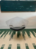 Very nice vintage Bertoia Diamond chair