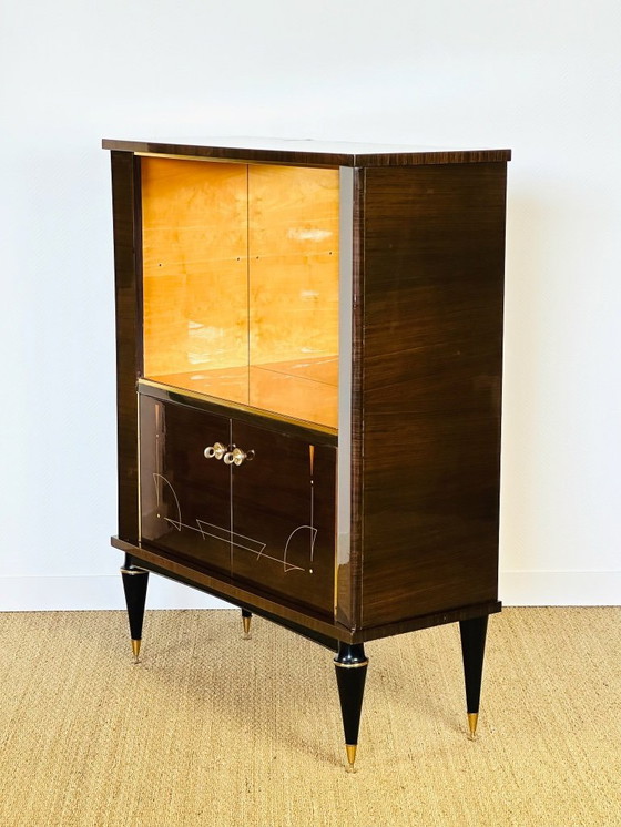 Image 1 of Art Deco vitrinekast van walnoothout, 1950