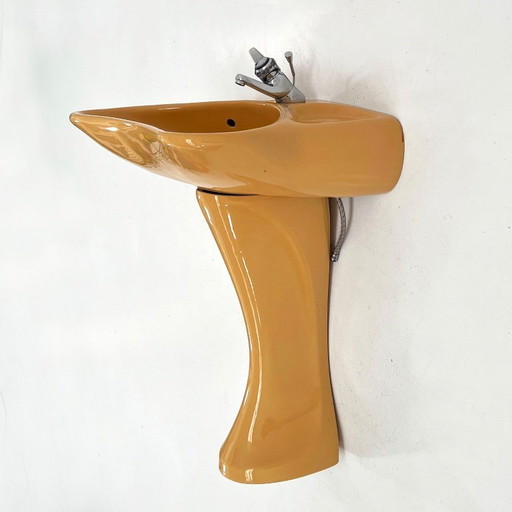 Lavabo sur pied couleur moutarde de Luigi Colani pour Villeroy & Boch, années 1960