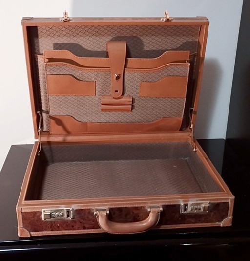 Hoogwaardige aktetas voor 24 uur gebruik, vervaardigd uit wortelhout en leer, Italië, ca. 1980-1985.