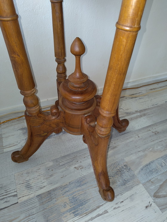 Image 1 of Mesa auxiliar octogonal de madera maciza