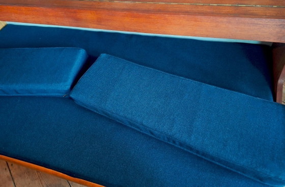 Image 1 of Sofá cama convertible danés de teca con respaldo integrado, década de 1960.