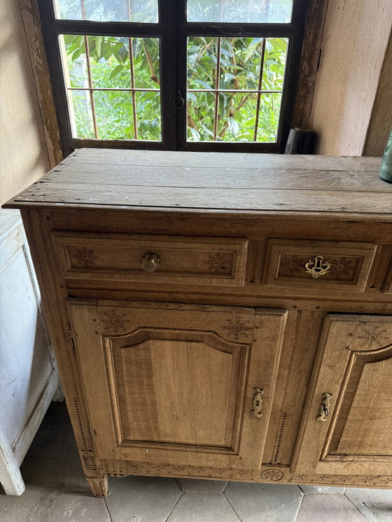 Image 1 of Credenza bassa antica francese Luigi XVI rovere 