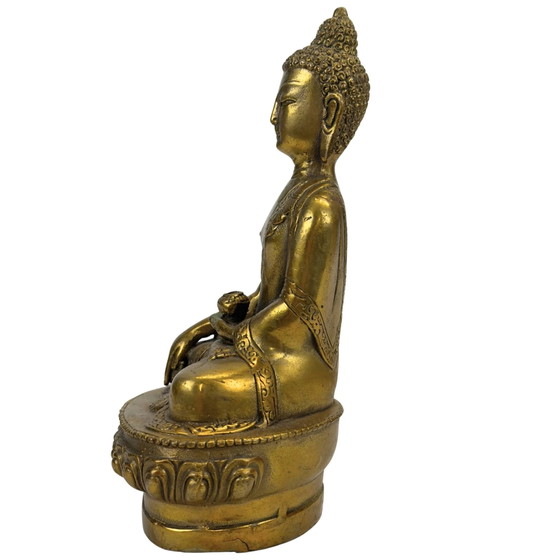 Gilded Bronze Buddha Statue – Bhumisparsha Mudra – Symbol for Grounding, Strength, and Enlightenment (photo 7 of 11)