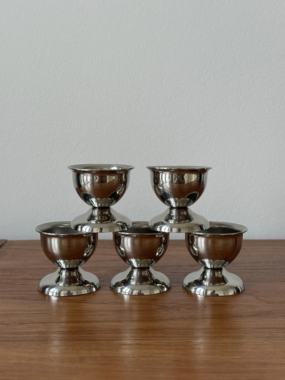 Image 1 of RVs eierdopjes