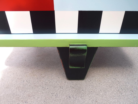 Image 1 of Coppia di piccoli comodini vintage colorati