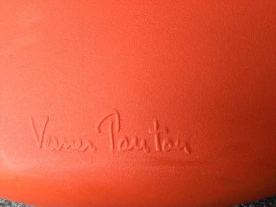 Image 1 of 4 stuks, originele design “Verner Panton chairs” in oranje