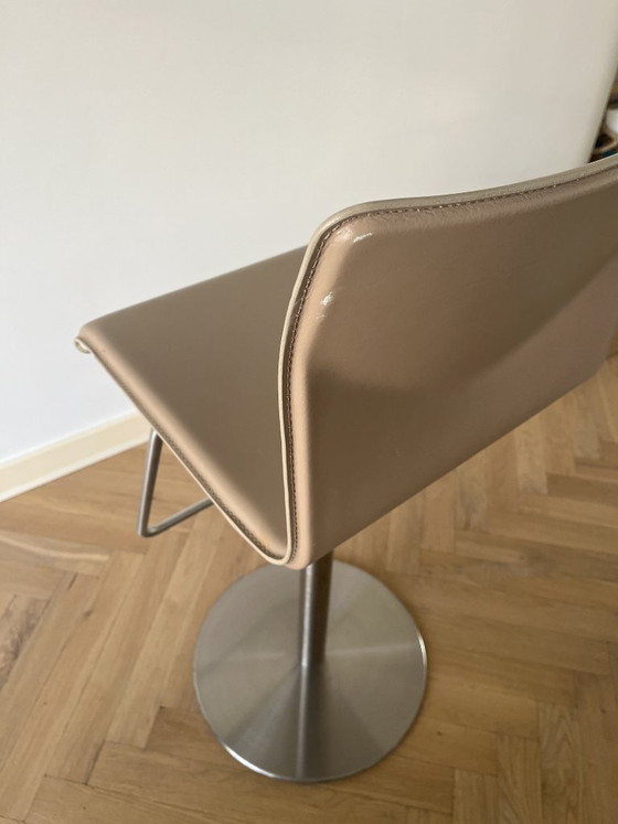 2 taburetes de bar Venezia – Leather, Metal (photo 7 of 10)