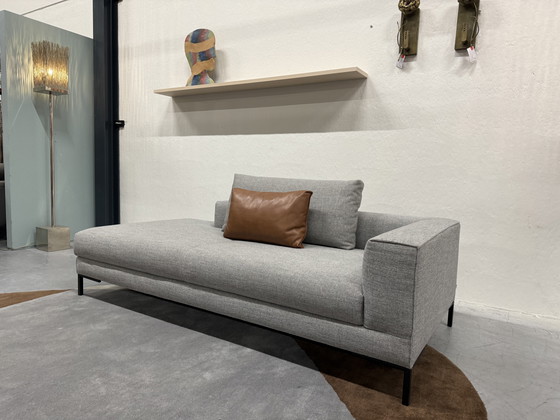 Image 1 of Design on Stock Aikon Lounge element Pouf 210 Milton Magnet