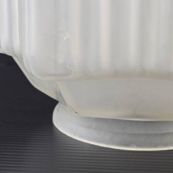 Image 1 of GLOBE ART DECO LAMPSHADE 1920 1930 STREAMLINE SKYSCRAPER IN OPAQUE GLASS 20S 30S