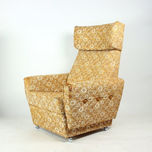 Poltrona a orecchioni su ruote di metà secolo di Ton, Cecoslovacchia, anni '60