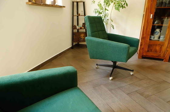 Image 1 of Coppia di sedie girevoli retrò su rotelle