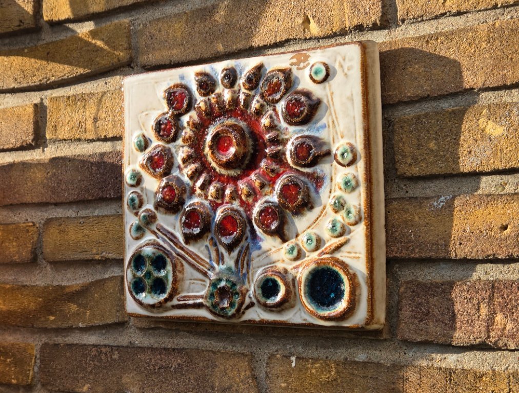 Noomi Backhausen soholm Wall Plaque 専用 Noomi Backhausen Søholm ceramic wall plaque | €160 | Whoppah