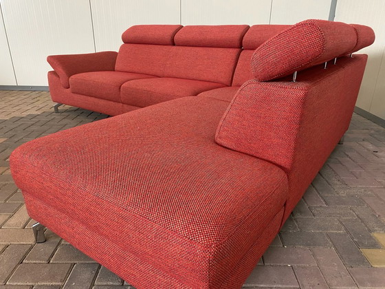 Image 1 of Hermoso sofá esquinero de tela roja