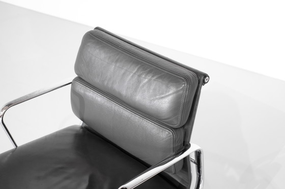 Image 1 of Silla Soft Pad "EA 208" Charles Ray Eames, EE.UU. 1969.