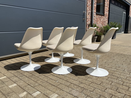 Image 1 of Tavolo ovale Knoll Tulip originale e 6 sedie Knoll Tulip in ottime condizioni!